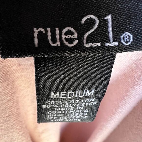 Rue 21 Women’s M T-shirt - Picture 5 of 5